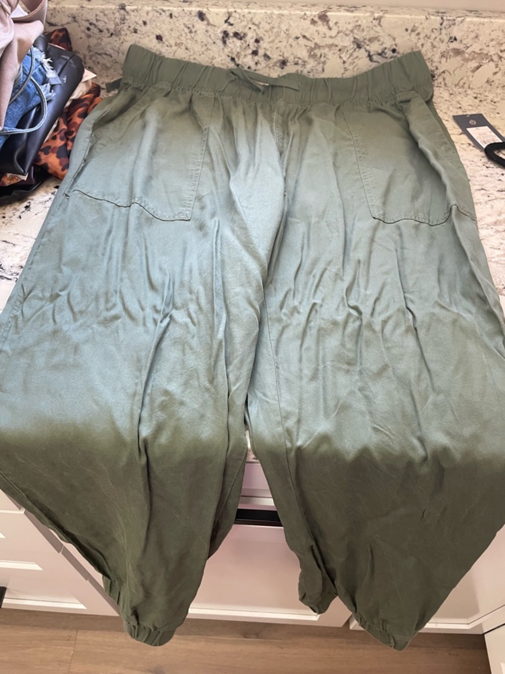 Universal Thread Olive Green Elastic-Waist Joggers